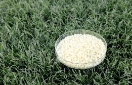 KANEKA Biodegradable Polymer Green Planet™ Used for Artificial Turf Blades and Filler Jointly Developed for Indoor Sports with Mizuno